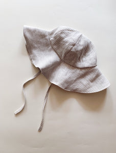 linen hat